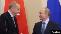 Cumhurbaşkanı Erdoğan son olarak Rusya Lideri Putin'le 22 Ekim tarihinde Rusya'nın Soçi kentinde biraraya geldi.